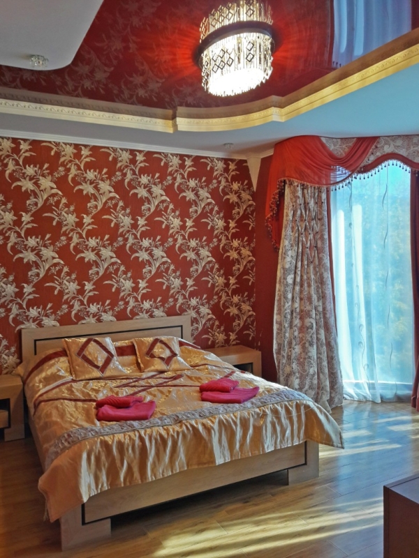 Продаю 1-к помещение (2000 м²) в Чолпон-Ате