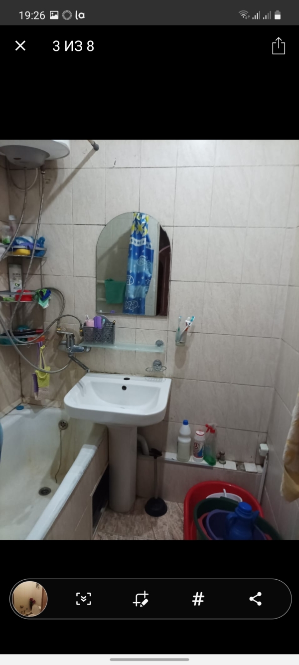Продаю 4-к квартиру (1 м²) в Бишкеке