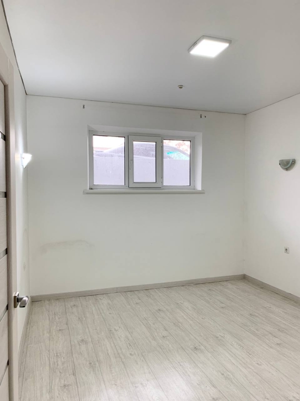 Продаю 1-к офис (26 м²) в Бишкеке