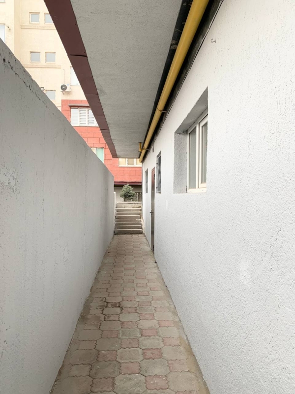 Продаю 3-к офис (53 м²) в Бишкеке