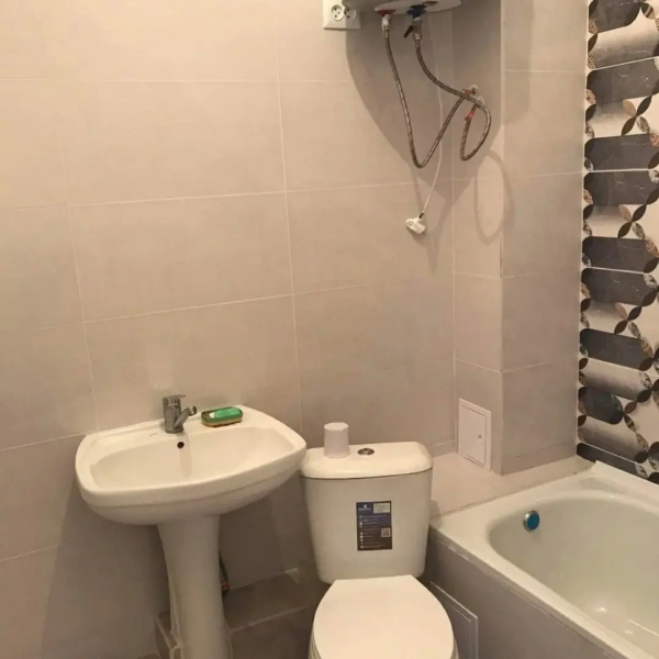 Продаю 1-к квартиру (40 м²) в Бишкеке