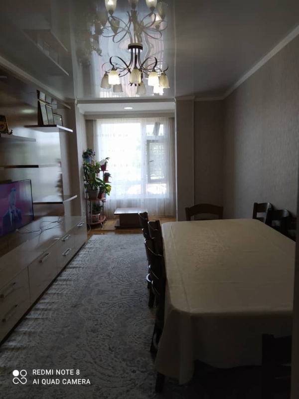 Продаю 3-к квартиру (69 м²) в Бишкеке
