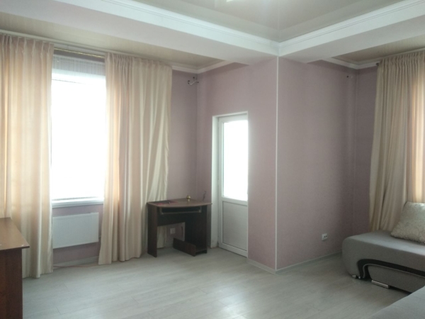 Продаю 2-к квартиру (64 м²) в Бишкеке
