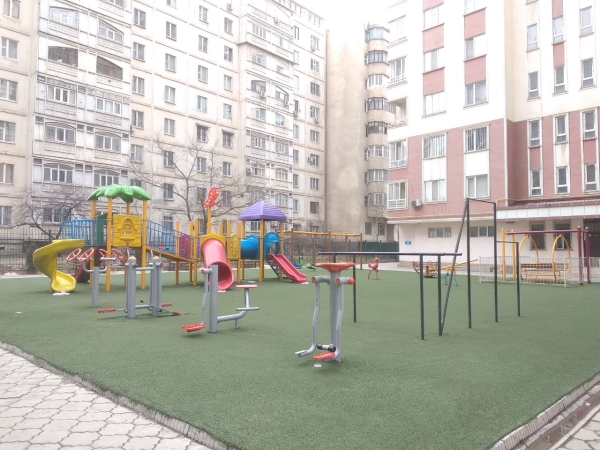 Продаю 2-к квартиру (64 м²) в Бишкеке