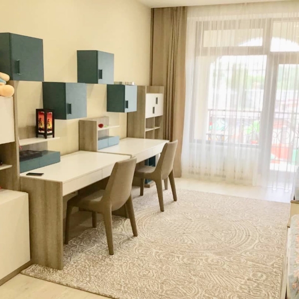 Продаю 3-к квартиру (226 м²) в Бишкеке
