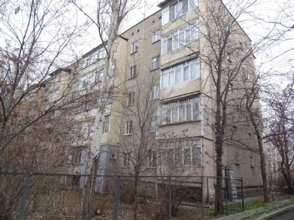 Продаю 1-к квартиру (35 м²) в Бишкеке