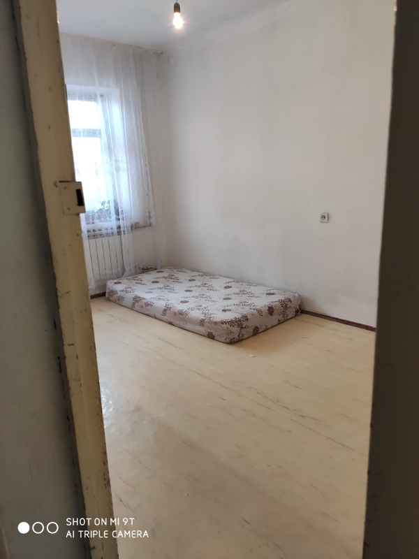 Продаю 3-к квартиру (300 м²) в Бишкеке