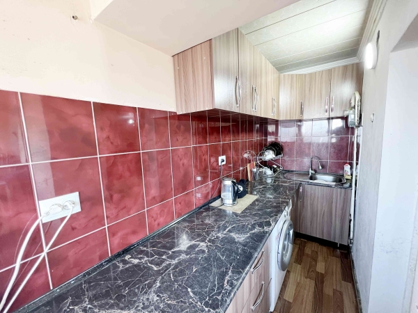 Продаю 4-к квартиру (84 м²) в Бишкеке
