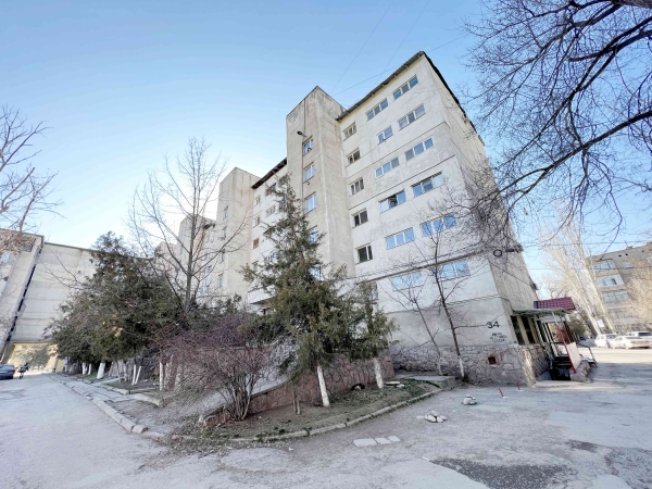 Продаю 4-к квартиру (84 м²) в Бишкеке