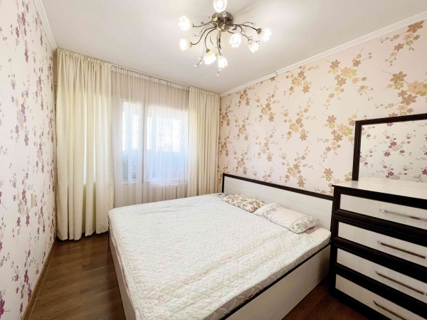 Продаю 4-к квартиру (84 м²) в Бишкеке