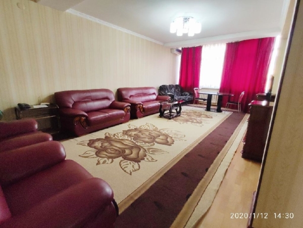 Сдаю 3-к квартиру (135 м²) в Бишкеке