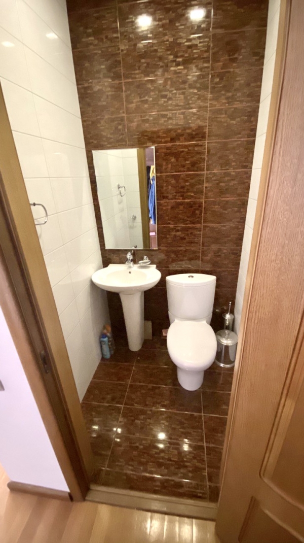 Продаю 3-к квартиру (128 м²) в Бишкеке