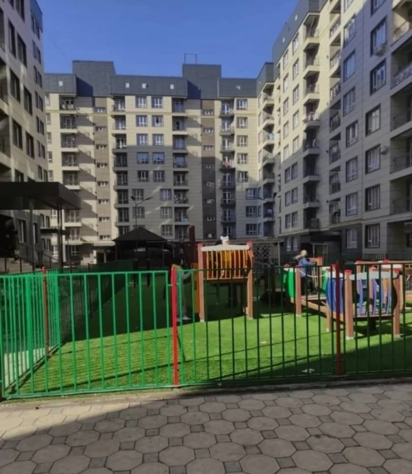Продаю 1-к квартиру (38 м²) в Бишкеке