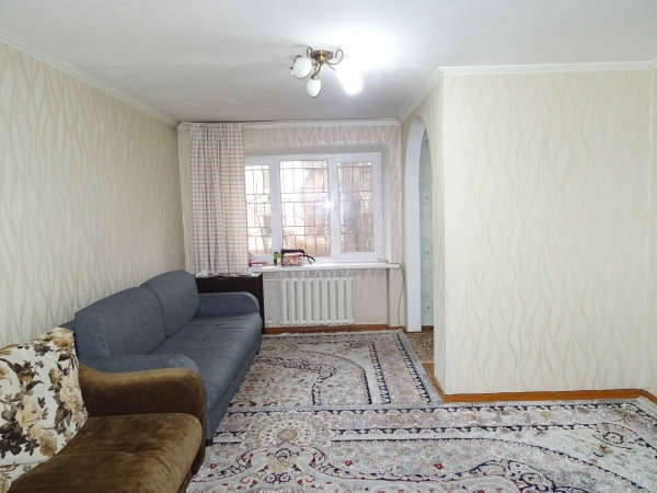 Продаю 2-к квартиру (41 м²) в Бишкеке