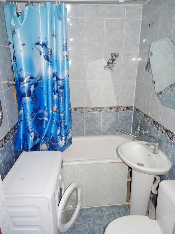 Продаю 2-к квартиру (41 м²) в Бишкеке