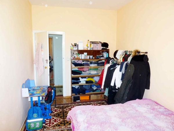 Продаю 4-к квартиру (76 м²) в Бишкеке