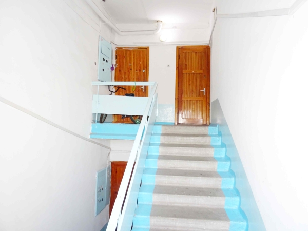 Продаю 4-к квартиру (76 м²) в Бишкеке