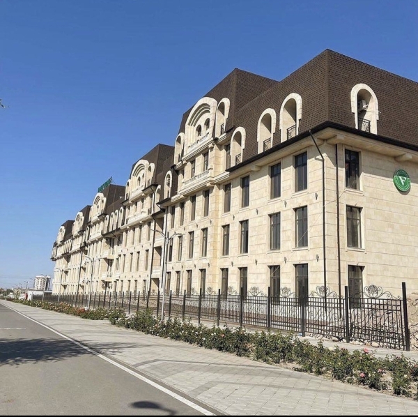 Продаю 3-к квартиру (110 м²) в Бишкеке