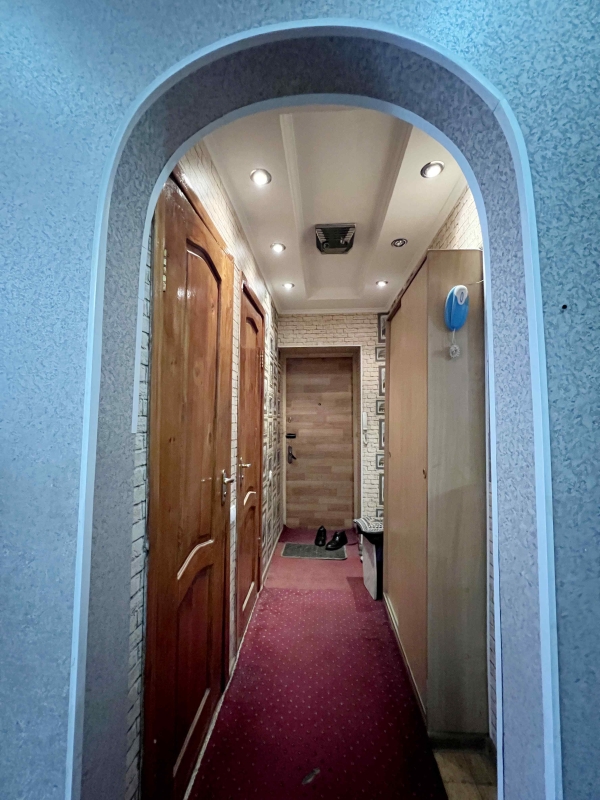 Продаю 3-к квартиру (56 м²) в Бишкеке