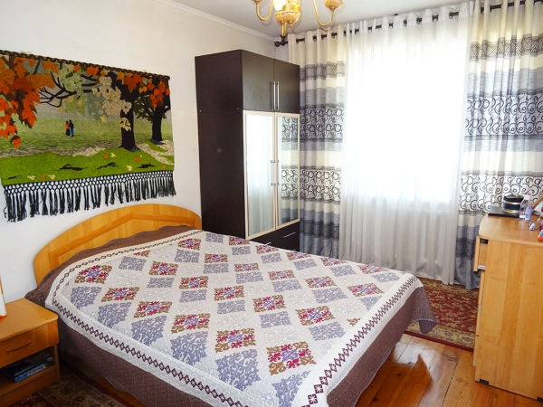 Продаю 4-к квартиру (83 м²) в Бишкеке