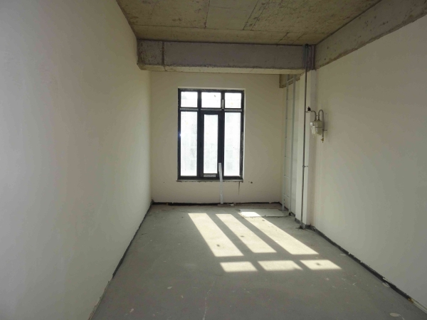 Продаю 3-к квартиру (105 м²) в Бишкеке