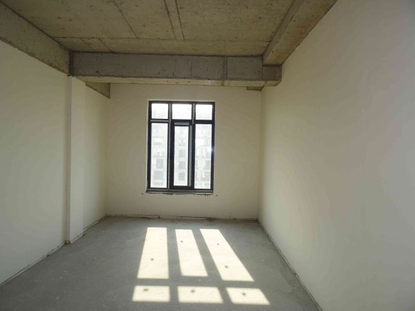 Продаю 3-к квартиру (105 м²) в Бишкеке