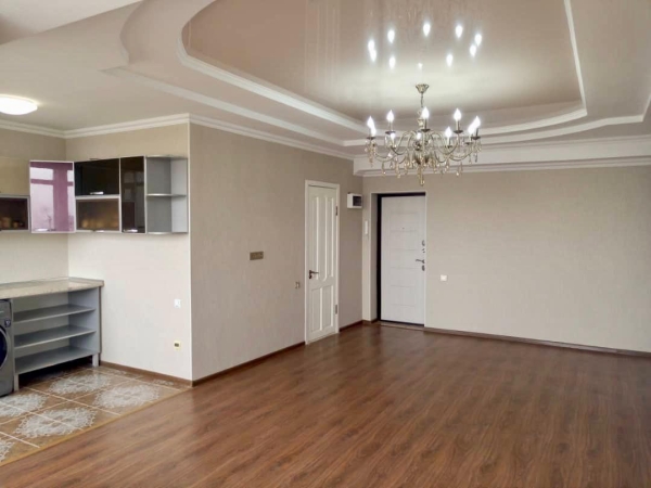 Продаю 1-к квартиру (42 м²) в Бишкеке