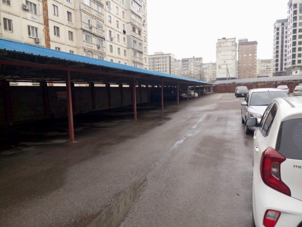 Продаю 1-к квартиру (42 м²) в Бишкеке