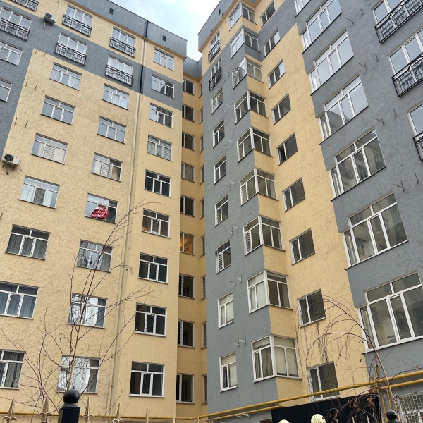 Продаю 2-к квартиру (77 м²) в Бишкеке