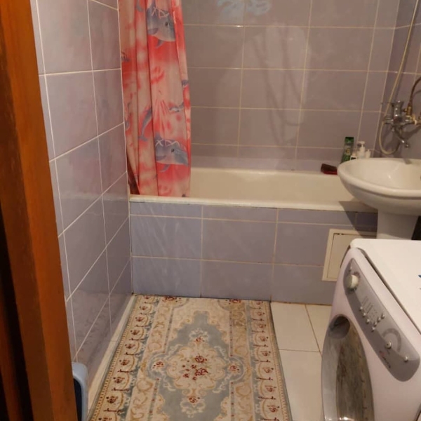 Продаю 2-к квартиру (58 м²) в Бишкеке