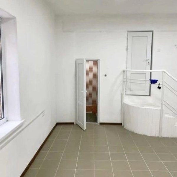 Продаю 4-к офис (150 м²) в Бишкеке