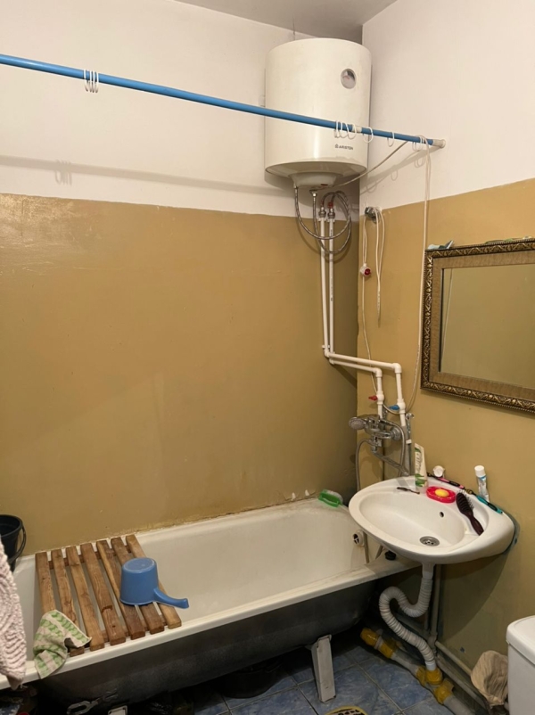 Продаю 1-к квартиру (35 м²) в Бишкеке