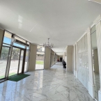 Продаю 6-к квартиру (303 м²) в Бишкеке