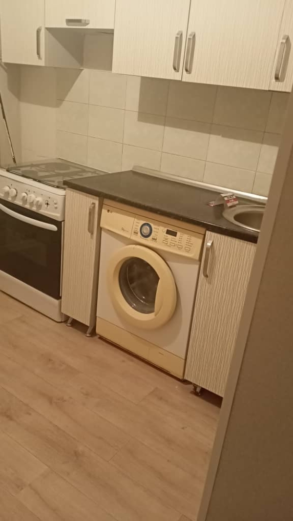 Продаю 2-к квартиру (36 м²) в Бишкеке