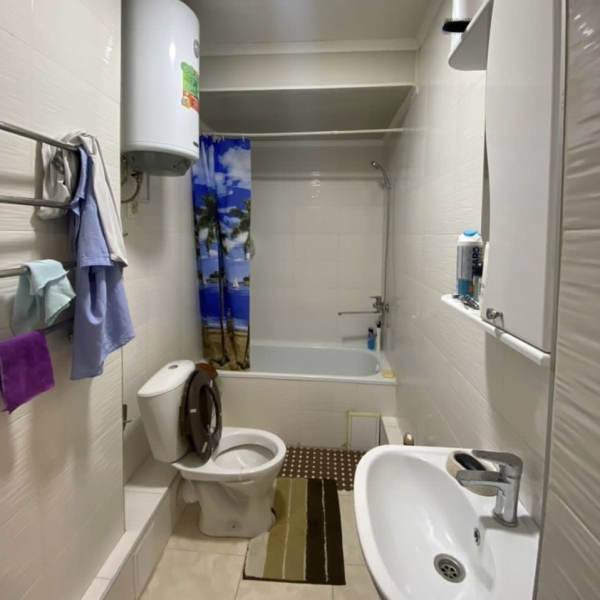 Продаю 1-к квартиру (34 м²) в Бишкеке