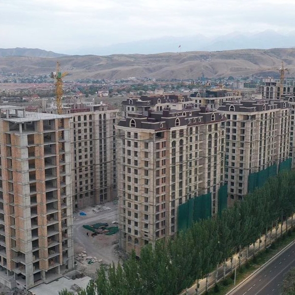 Продаю 1-к квартиру (54 м²) в Бишкеке