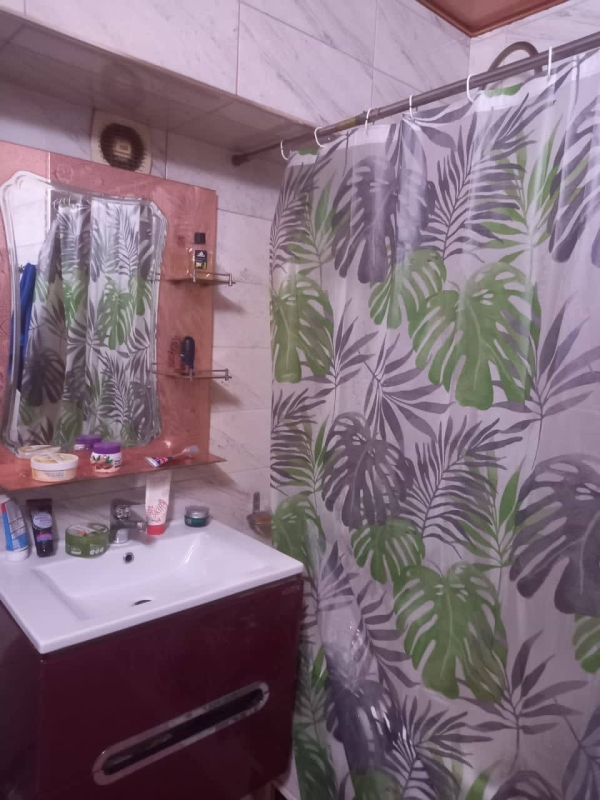 Продаю 2-к квартиру (48 м²) в Бишкеке