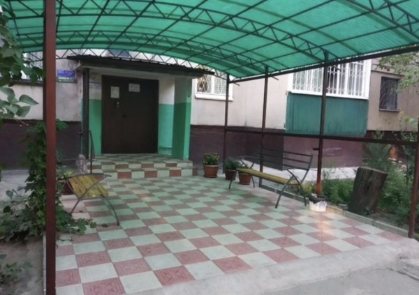 Продаю 2-к квартиру (48 м²) в Бишкеке