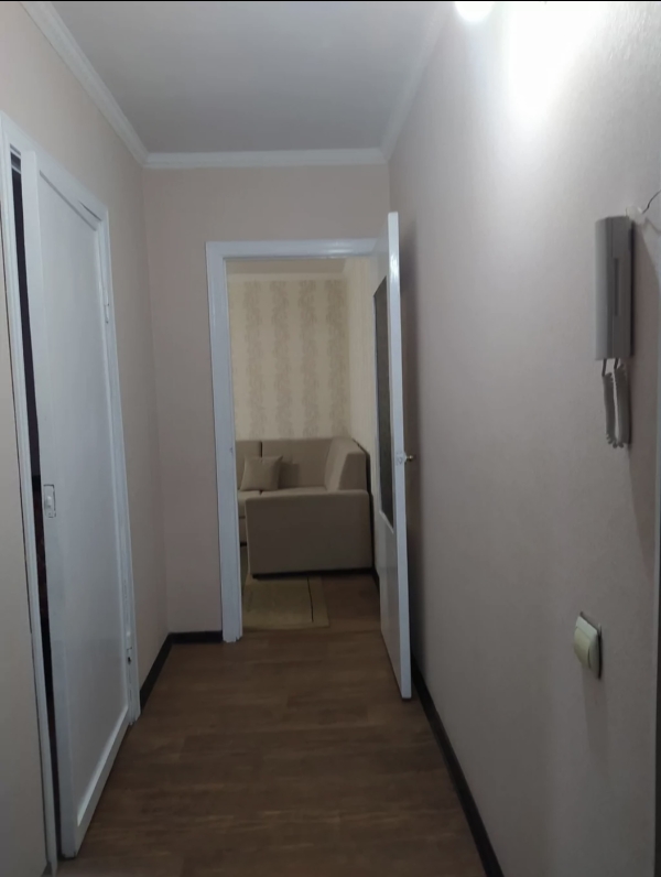 Продаю 2-к квартиру (48 м²) в Бишкеке