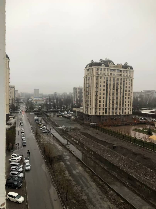 Продаю 2-к квартиру (64 м²) в Бишкеке