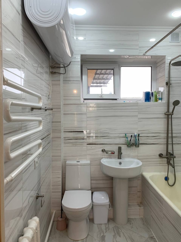Сдаю 6-к дом (190 м²) в Бишкеке