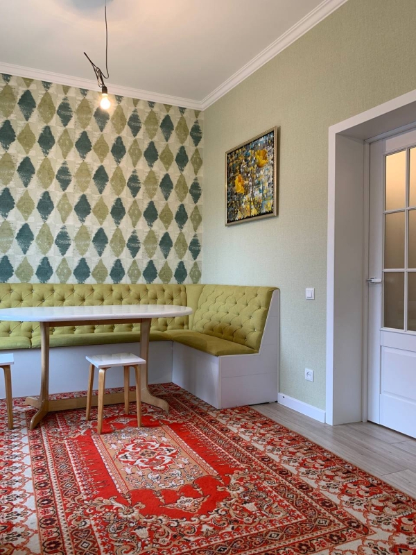 Сдаю 6-к дом (190 м²) в Бишкеке
