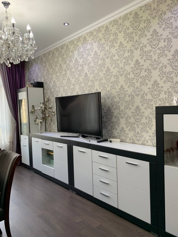 Продаю 3-к квартиру (116 м²) в Бишкеке