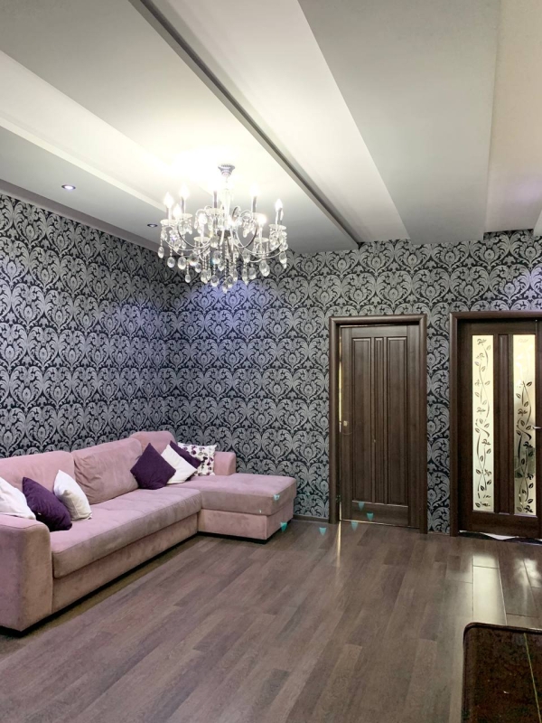 Продаю 3-к квартиру (116 м²) в Бишкеке