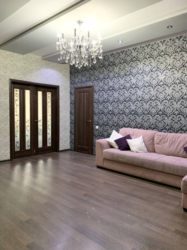 Продаю 3-к квартиру (116 м²) в Бишкеке