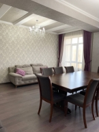 Продаю 3-к квартиру (116 м²) в Бишкеке