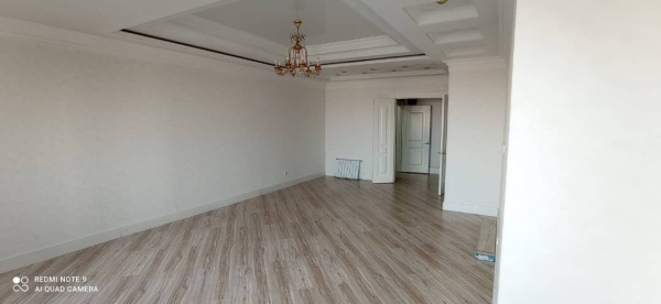 Продаю 4-к квартиру (170 м²) в Бишкеке