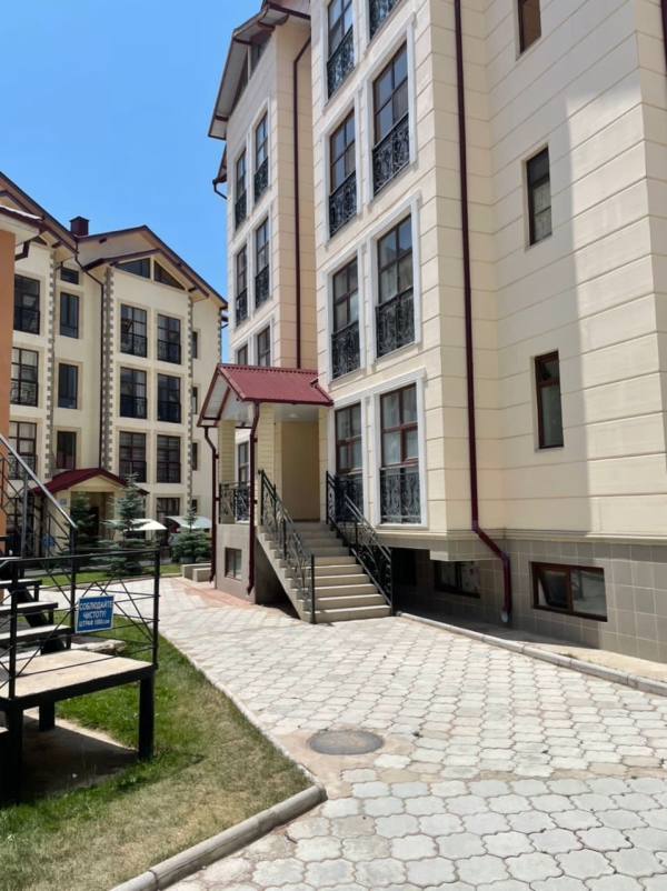 Продаю 2-к квартиру (50 м²) в Бишкеке
