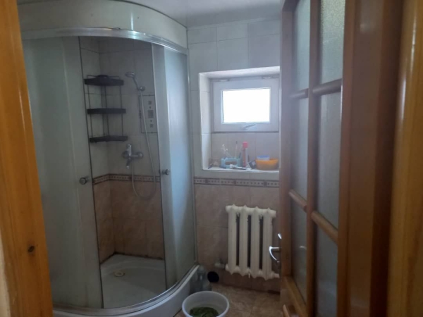 Продаю 4-к дом (140 м²) в Бишкеке