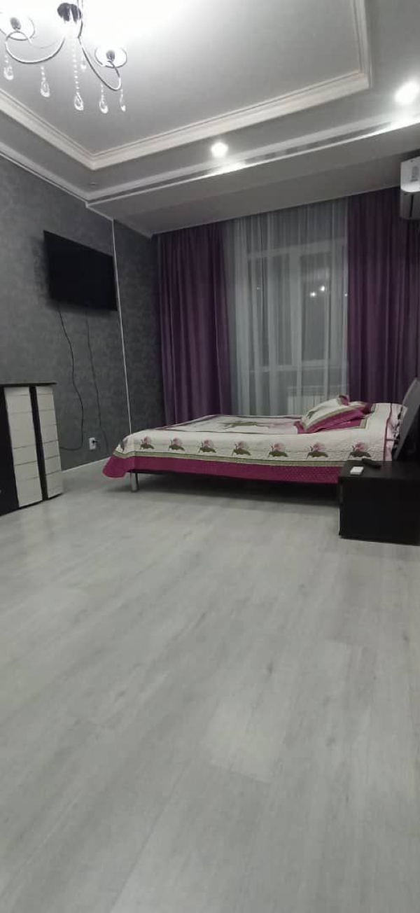 Продаю 1-к квартиру (44 м²) в Бишкеке